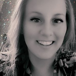 Meet your Posher, Lenae